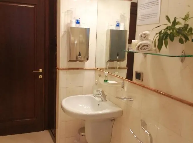 Guest Via Dei Passeri Otel